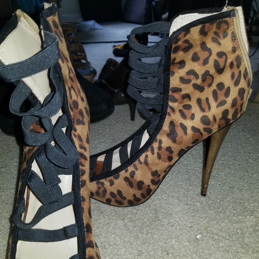 Leopard open toe heels